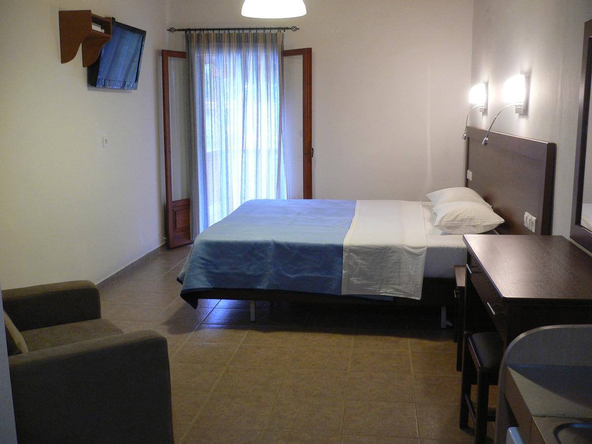Megalos Mourtias Apartment Alónnisos Exterior foto